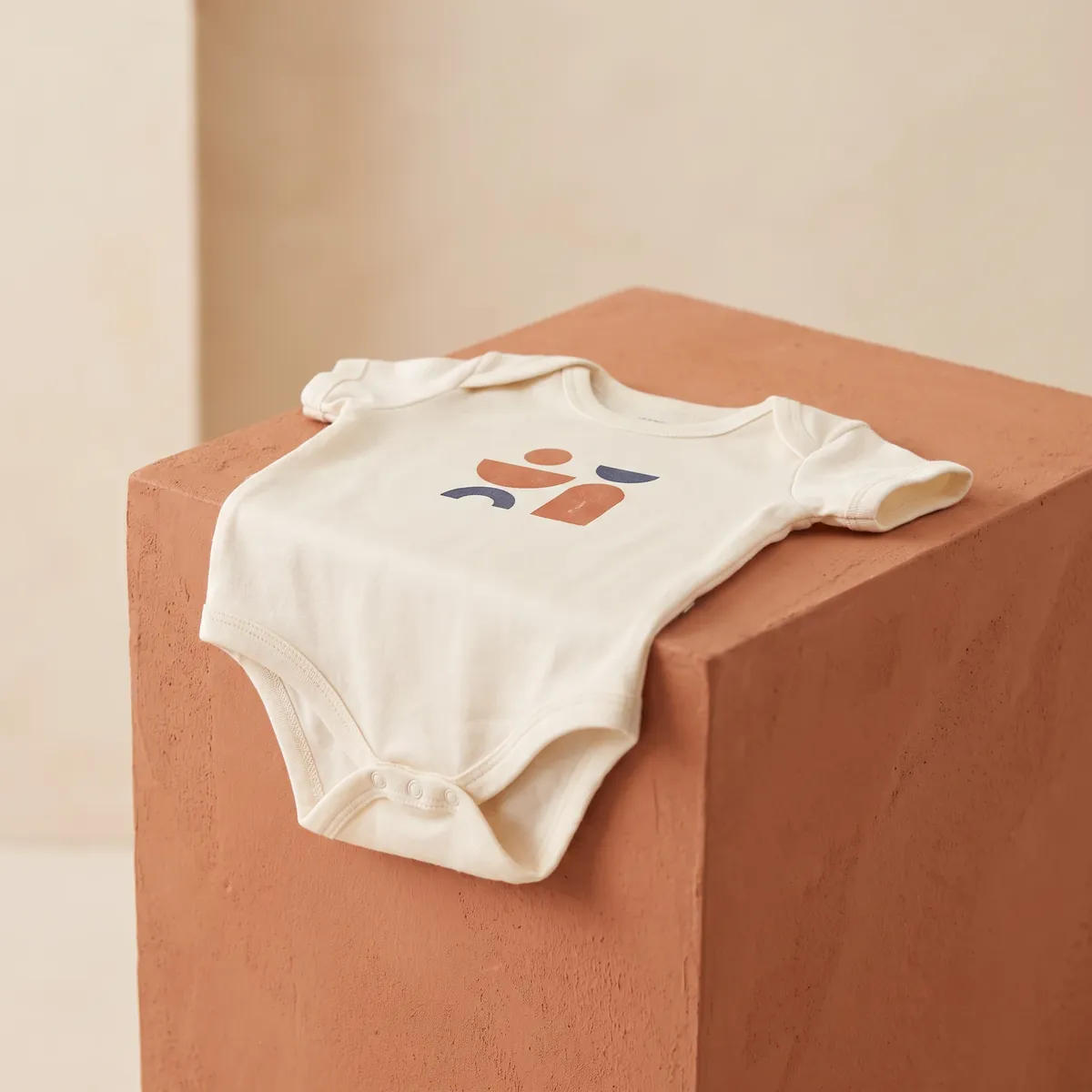 Baby bodysuit