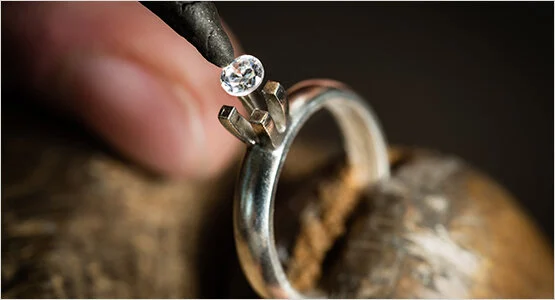 What to engrave inside a wedding band
