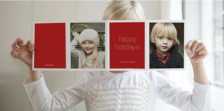 How to Design a Holiday Photo Card Everyone Keeps